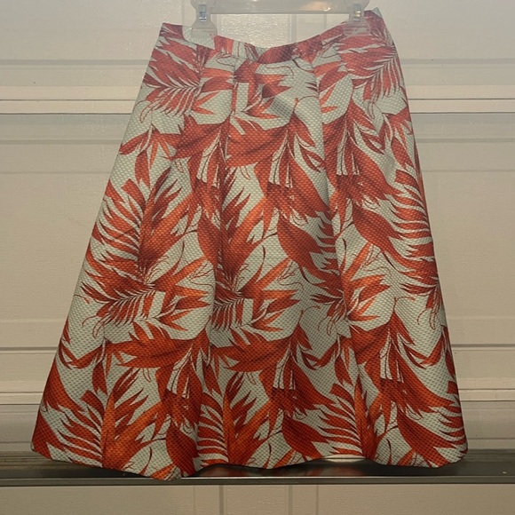 H&M Dresses & Skirts - H&M Floral A-Line Skirt